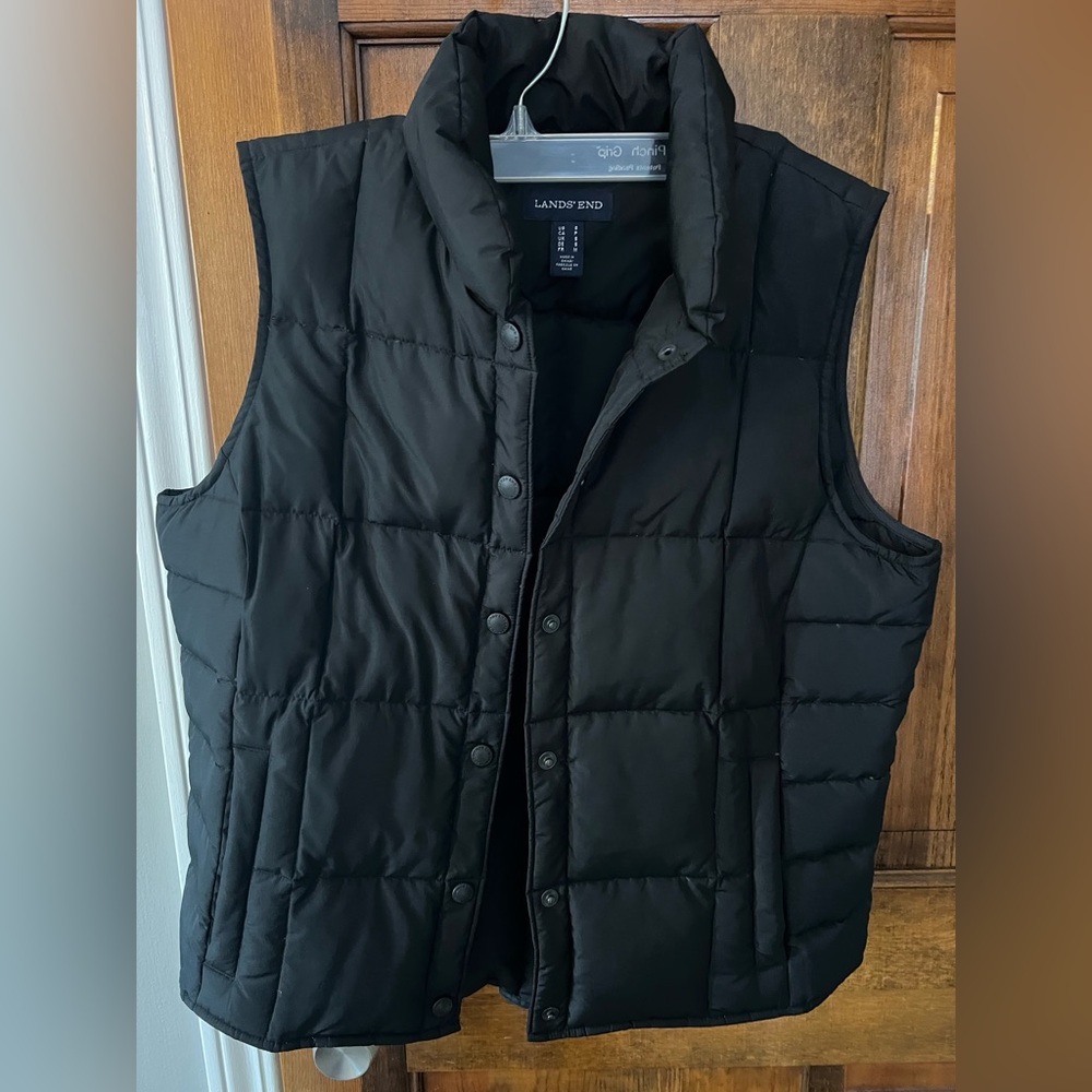 Black lands end vest, Small
